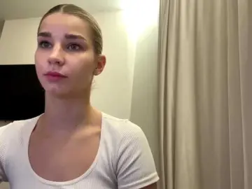 TracieSebron  live sex cam