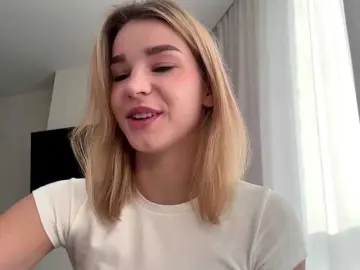 TracieSebron  live sex cam