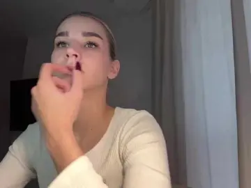 TracieSebron  live sex cam