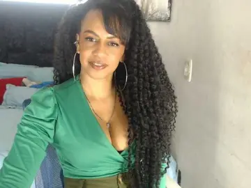 Karlie-hot  live sex cam