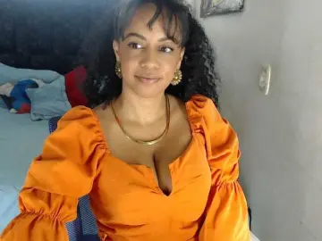 Karlie-hot  live sex cam