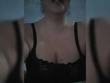 Liza67  live sex cam