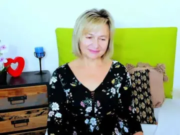 MarieneMature  live sex cam
