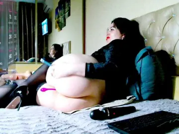 Vikibru  live sex cam