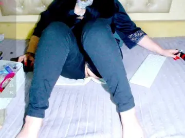 Vikibru  live sex cam