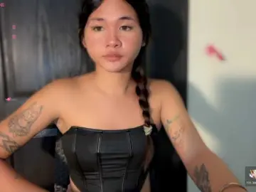 YoureLadyGeorgina  live sex cam