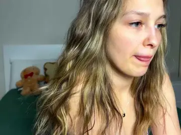 Cute-honey  live sex cam