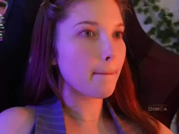 Mispopi  live sex cam