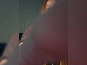 Parasite-1  live sex cam