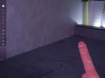 LipDipTalk  live sex cam