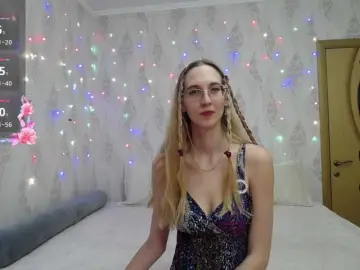 LizzieBrait  live sex cam