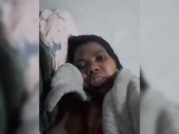 Mendy703  live sex cam