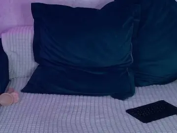 NayaValen  live sex cam