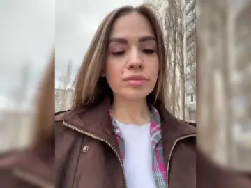 Poli999  live sex cam