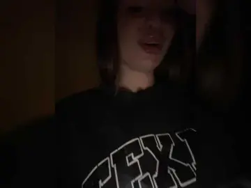 Poli999  live sex cam