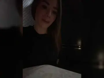 Poli999  live sex cam