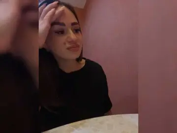 Poli999  live sex cam
