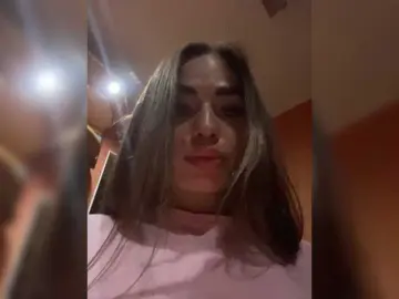 Poli999  live sex cam