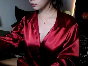 Candybaby  live sex cam