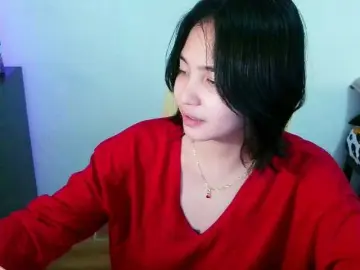 Candybaby  live sex cam
