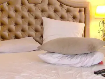 DaisyRae  live sex cam