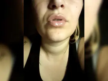 Diana1998  live sex cam