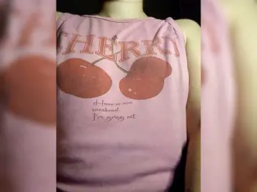 Diana1998  live sex cam