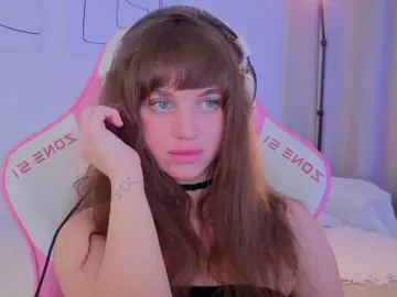 Naomimif  live sex cam