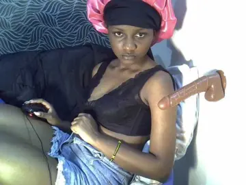 Sexycleymmie  live sex cam