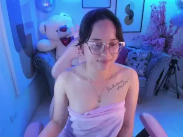 Shady-bug  live sex cam