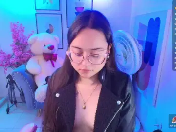 Shady-bug  live sex cam
