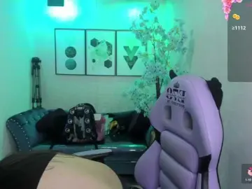 Shady-bug  live sex cam