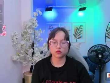 Shady-bug  live sex cam