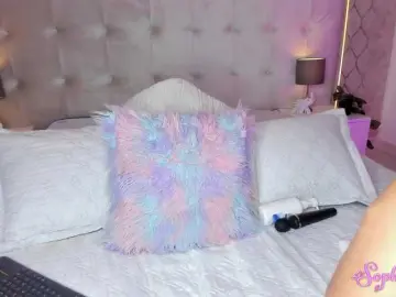 Sophiie-Vega  live sex cam