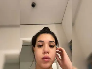 Aloeeevera222  live sex cam