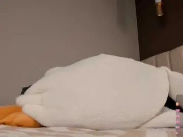 Hellewkitty  live sex cam