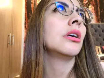 Sofia23dirty  live sex cam