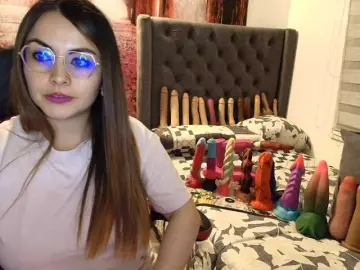 Sofia23dirty  live sex cam