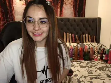 Sofia23dirty  live sex cam