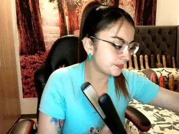 Sofia23dirty  live sex cam
