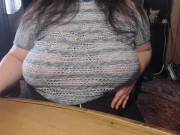 Tanyvel34  live sex cam