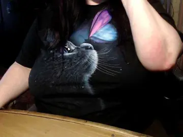 Tanyvel34  live sex cam