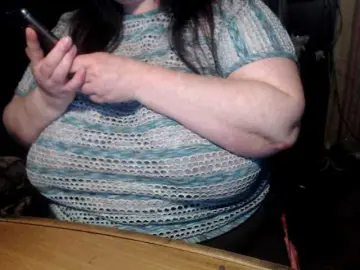 Tanyvel34  live sex cam