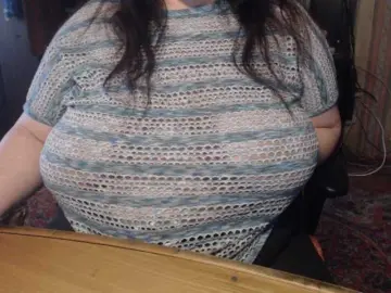 Tanyvel34  live sex cam