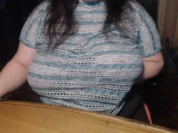 Tanyvel34  live sex cam