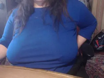 Tanyvel34  live sex cam