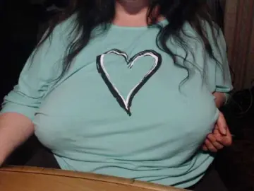 Tanyvel34  live sex cam