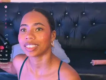 Zury-moon  live sex cam