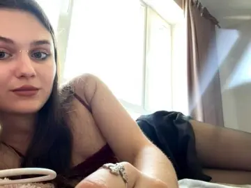AudrieEcoffey  live sex cam