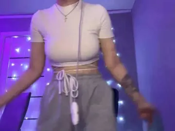 TamicaGutteridge  live sex cam